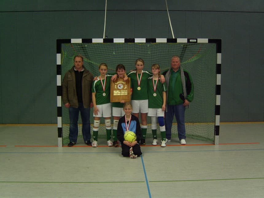 Der SV Steinhorst bei der Hallenkreismeisterschaft der E- und D-Mädchen in Gifhorn 2011